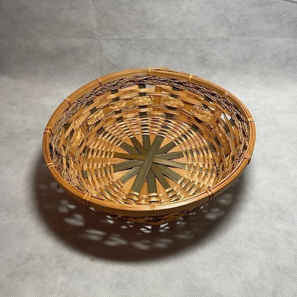 Wicker Round Basket Tan Natural Weave 9